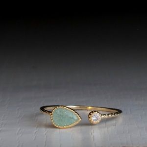 LAST! 925 Delicate gold ring w/ mint gem & rhinestone